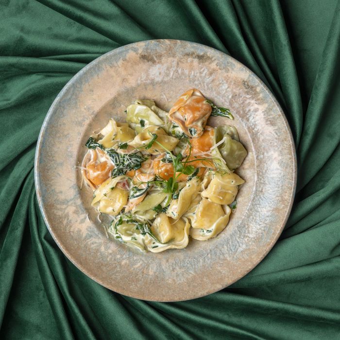 Ispanaklı Tortellini