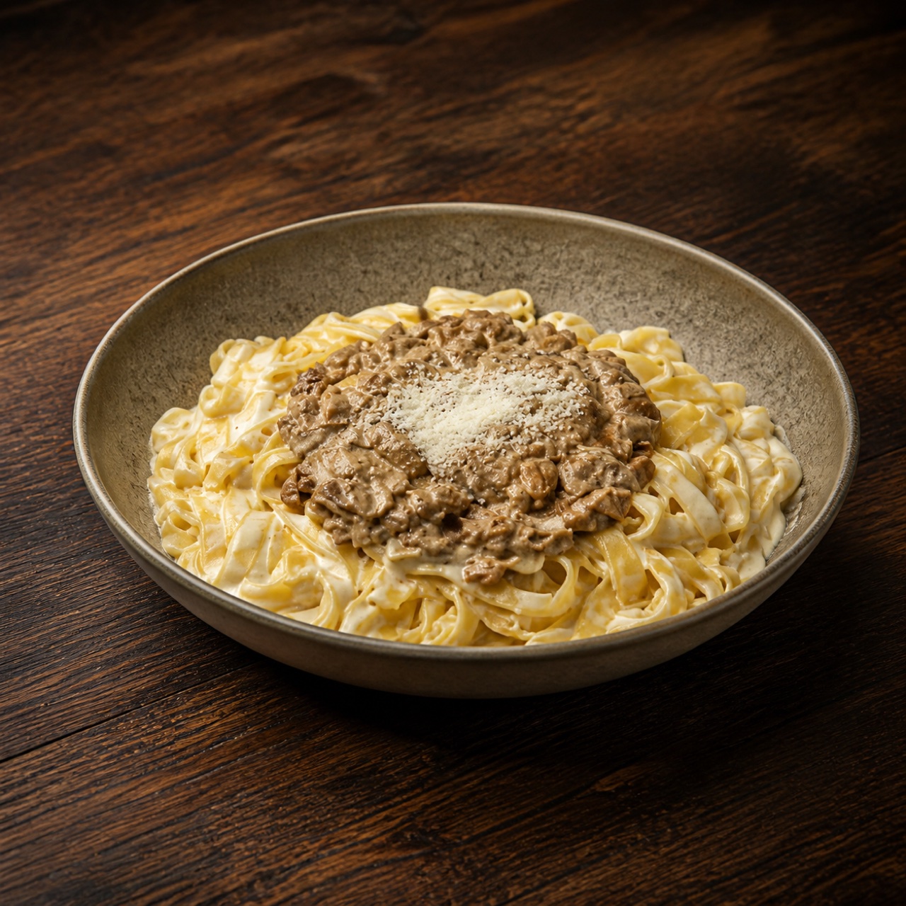 Fettuccine Parmesan Porcini Mantar