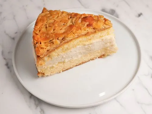 Bienenstich Pastası